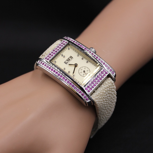 Pink Saphire Diamond 1.89 Tcw Unisex Luxury Watch
